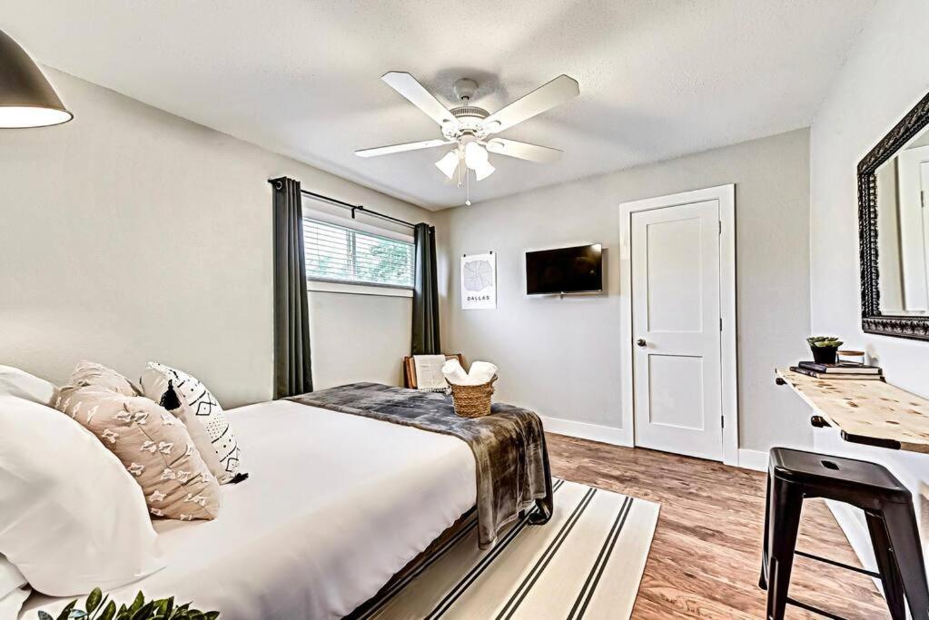 New - Near Deep Ellum + Downtown Dallas Flat Экстерьер фото